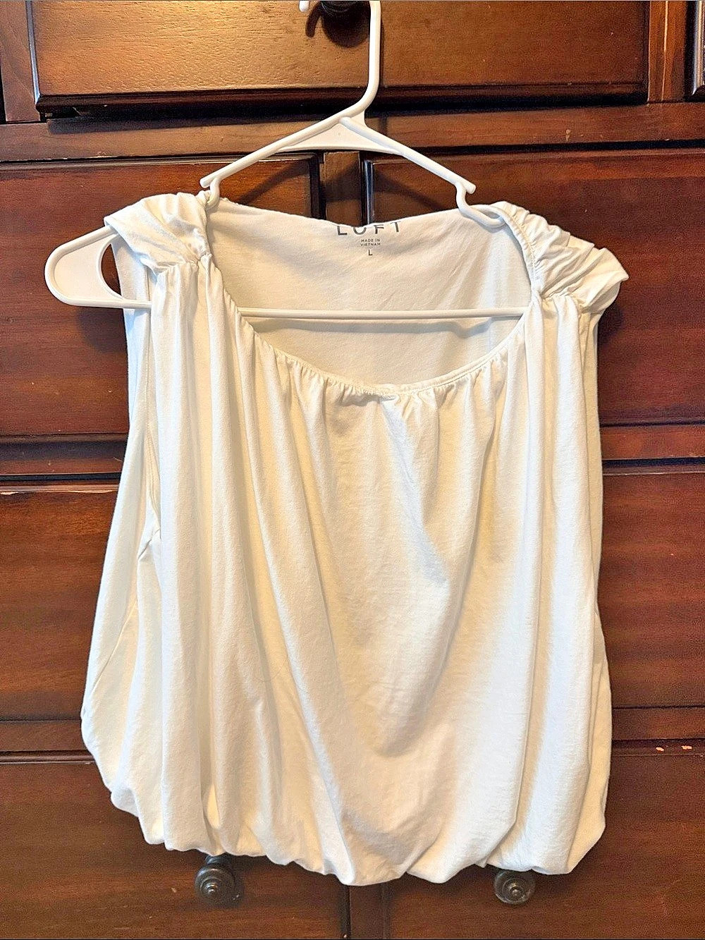 LOFT Gathered Neck Tank Top in White Size Large Like New